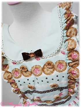 Sweet Cream House Apron-style Skirt by Angelic Pretty