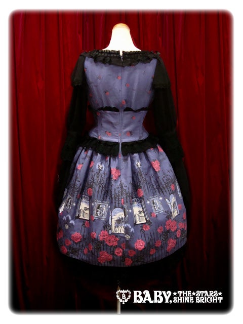 Vampire Prelude柄ワンピース 黒 ALICE and the Vampire Prelude Nosferatu OP by Alice and the Pirates