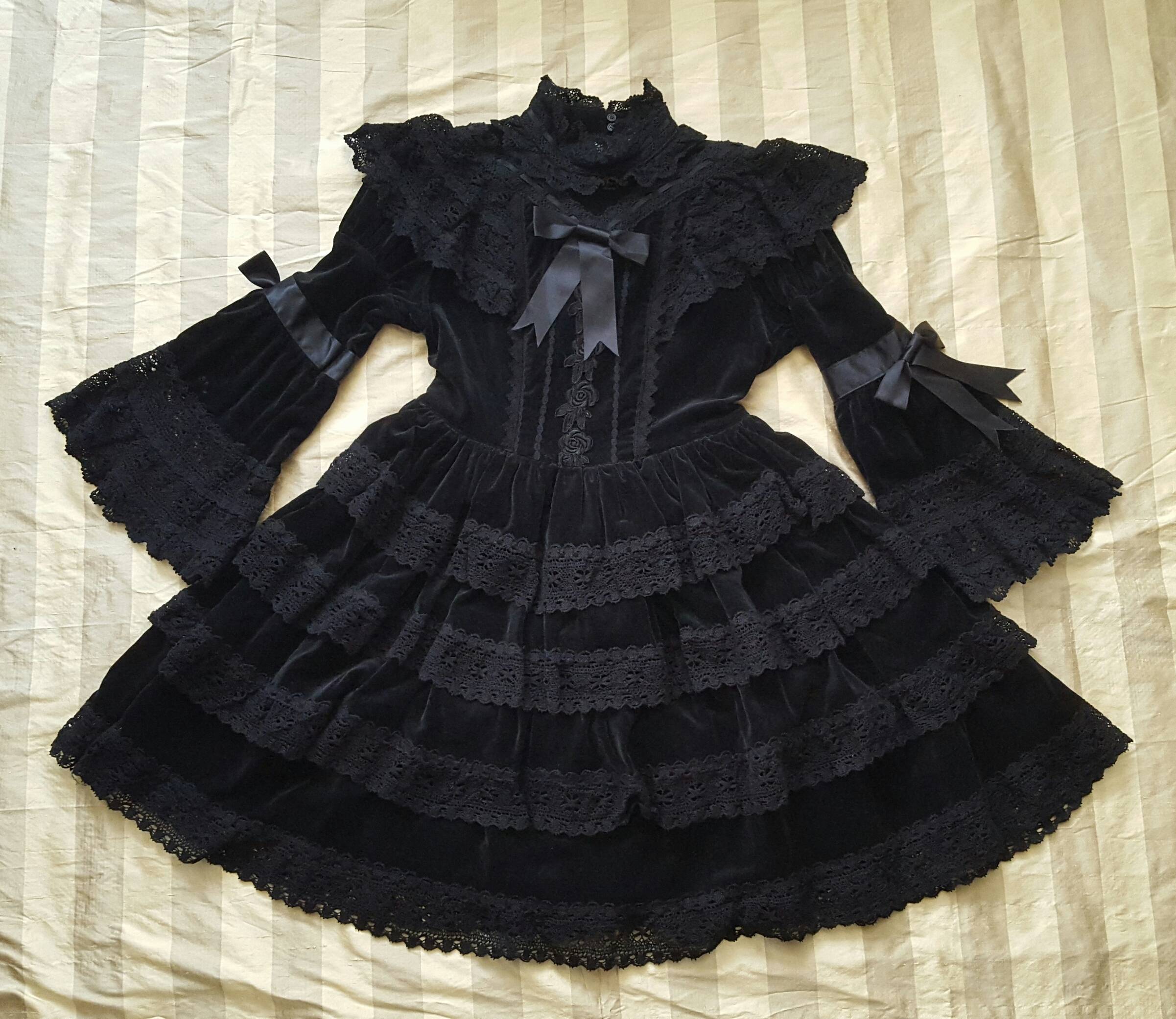 Elizabeth OP (2001) by Baby, the Stars Shine Bright