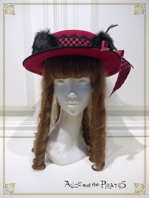 Black Kitten's Miracle Hat by Alice and the Pirates
