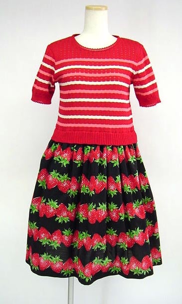 Knit Strawberry Border Trompe l'oeil OP by Jane Marple