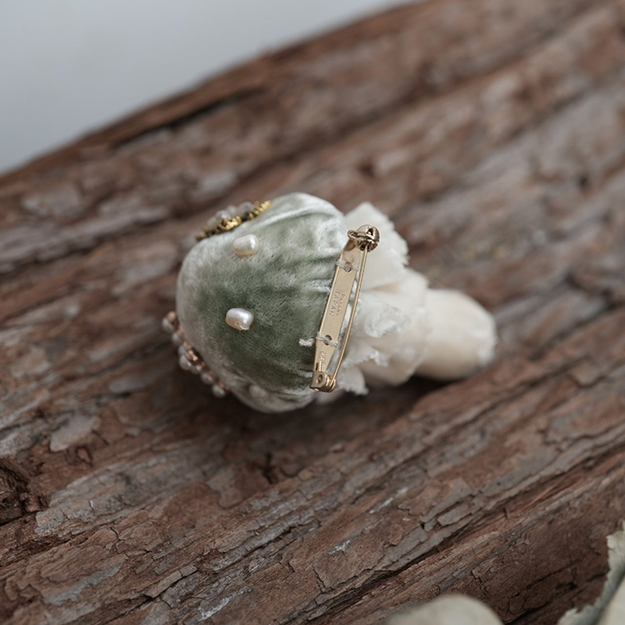 Hoshibako Works ~ Witch's Garden Mushroom Brooch by Chinese Indie