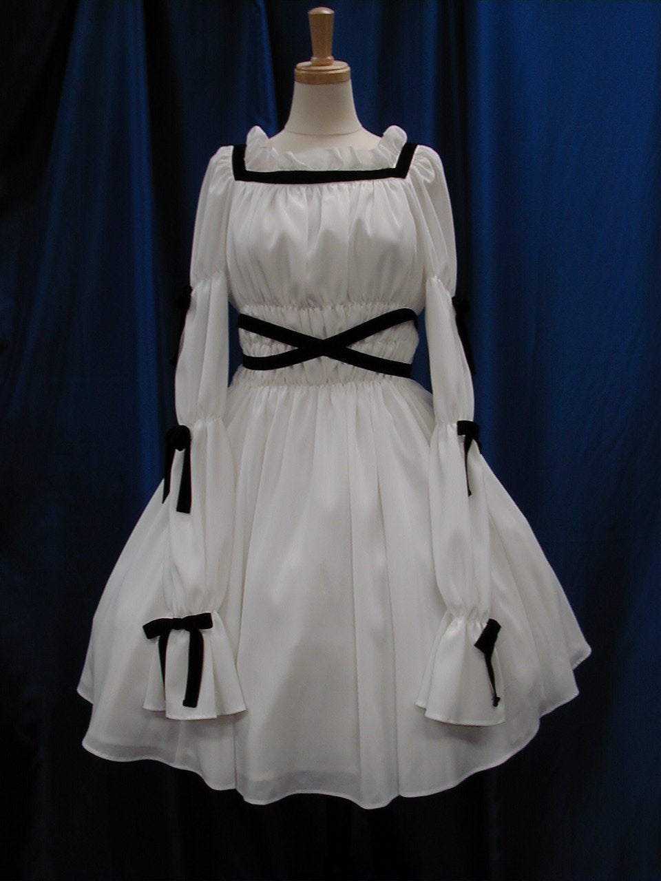 Shirring Ribbon OP (2003) by Moi-même-Moitié