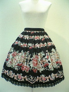 【ワケあり商品】BABY クロスローズプリントスカート Cross Rose Print Skirt by Baby, the Stars Shine Bright