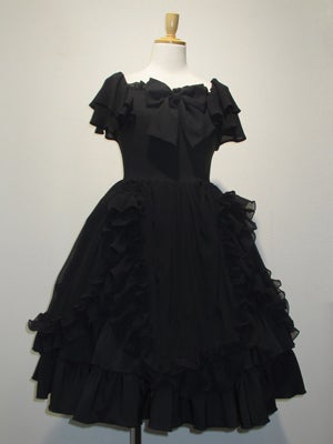Lind Frill OP by Atelier Boz