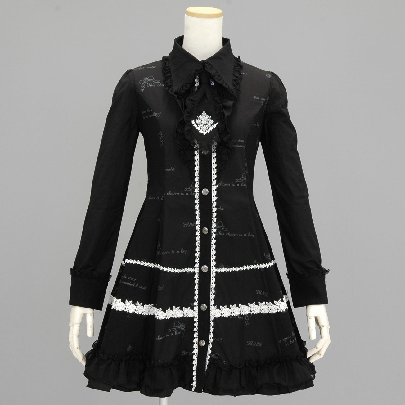FRILL Embroidery OP with Tie by h.NAOTO