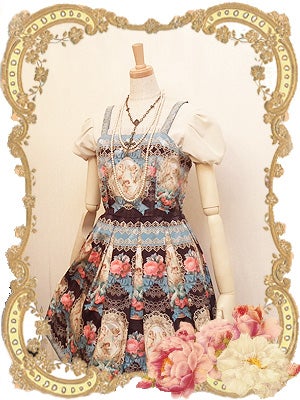 Le Monde de L'Ange Robe (2012) by Juliette et Justine