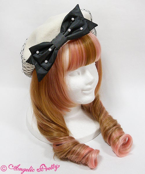 Pearl Ribbon Beret (2015) by Angelic Pretty