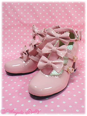 Enamel Chelsea Ribbon Shoes by Angelic Pretty