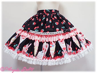 Strawberry Parlour Skirt by Angelic Pretty