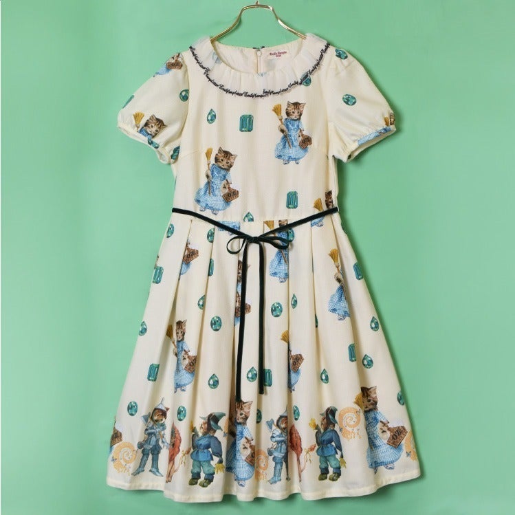 Oz Cats OP by Emily Temple Cute