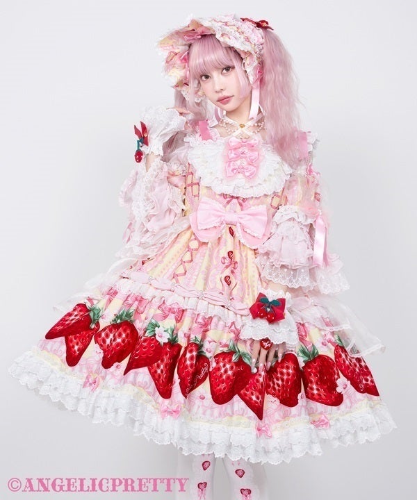 Decoration Strawberry JSK Set by Angelic Pretty