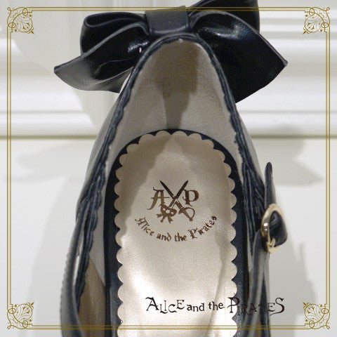 A/P Cabriole Leg Cross Pumps by Alice and the Pirates