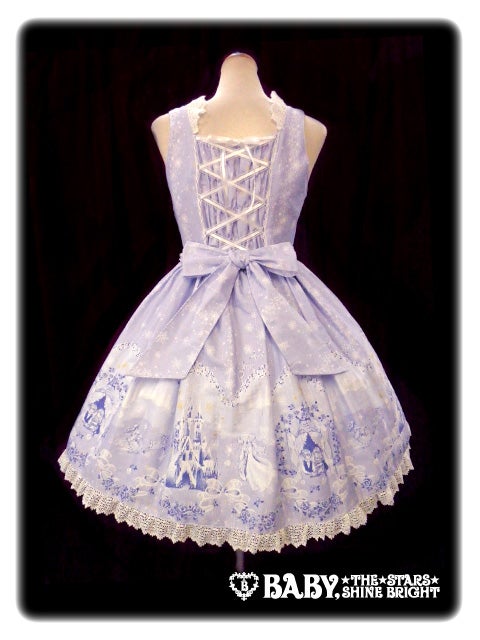 Queen of Snow ~The White Kingdom From Which a Fairy Lands Gently