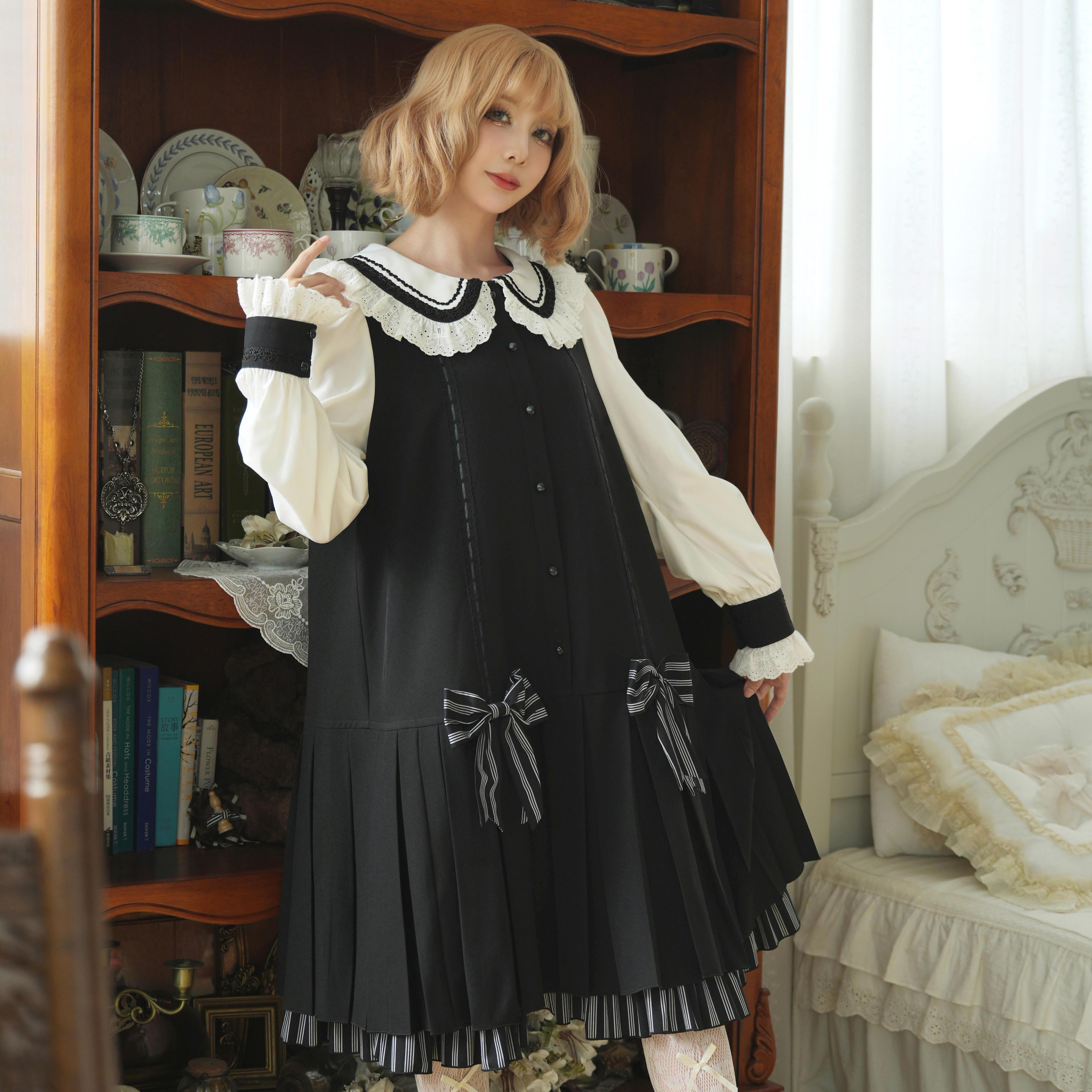 Hoshibako Works ~ Kreutzer Pleated Switching OP by Chinese Indie Brand