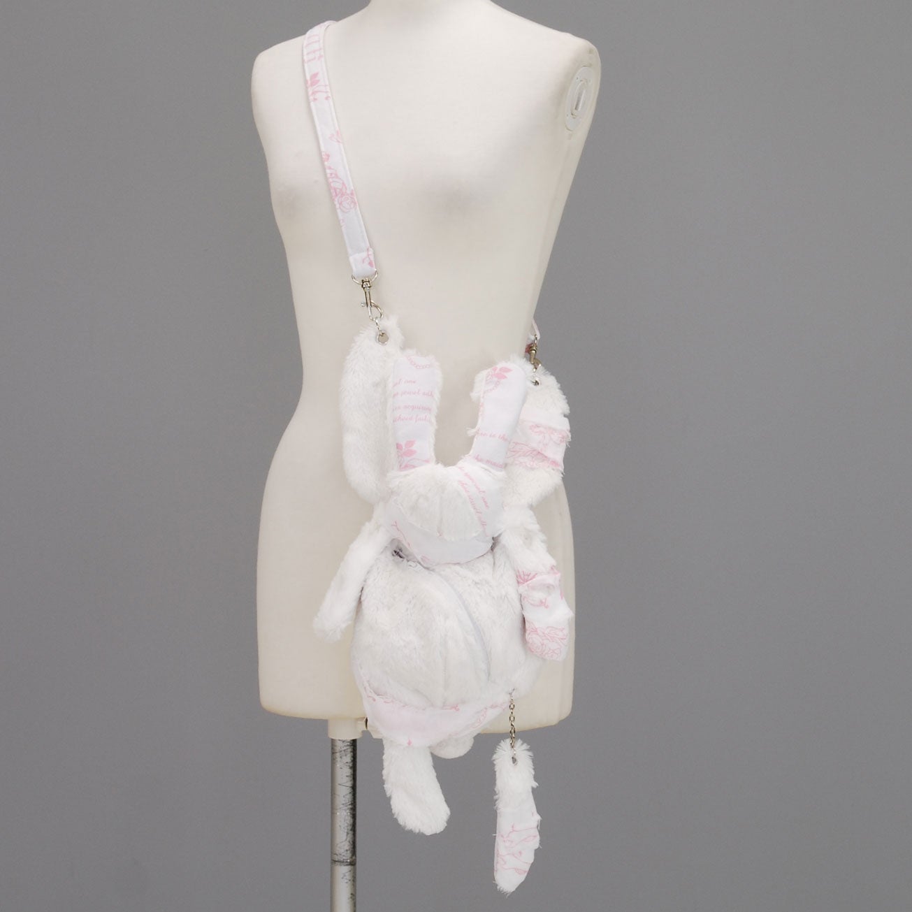 h.naoto frill うさぎバッグ りぼん 白ロリィタ 原宿 ゴスロリ FRILL Fluffy Bunny Shoulder Bag by h.NAOTO