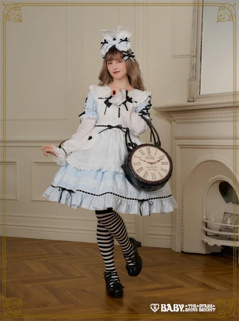 Dreaming Alice ♡ Apron by Baby, the Stars Shine Bright