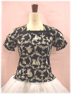 BABY アリス柄カットソー Alice Print Square Neck T Shirt by Baby, the Stars Shine Bright
