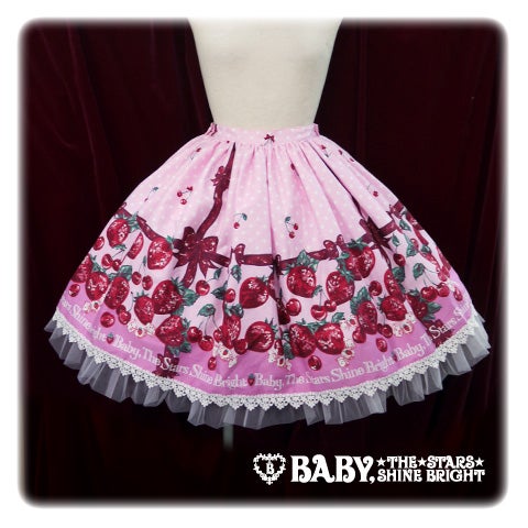 BABY,THE STARS ストロベリーレターズ柄スカート Sweet Cream Strawberry Days Skirt by Baby, the Stars Shine Bright