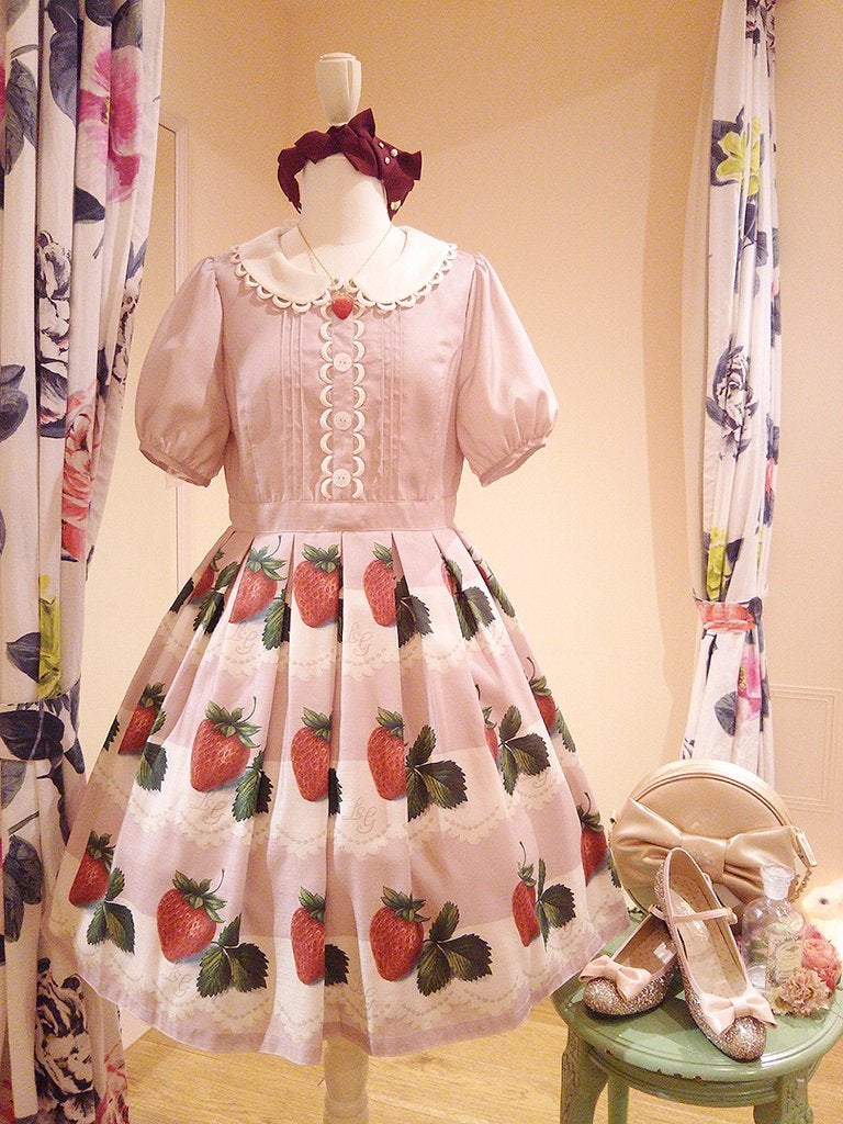 Antique Lace Strawberry OP by Leur Getter