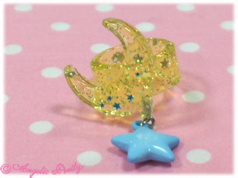 【アンプリ】Milky Melty Moonネックレス、リング2点セット アンプリ】Milky Melty Moonネックレス、リング2点セット Melty Moon