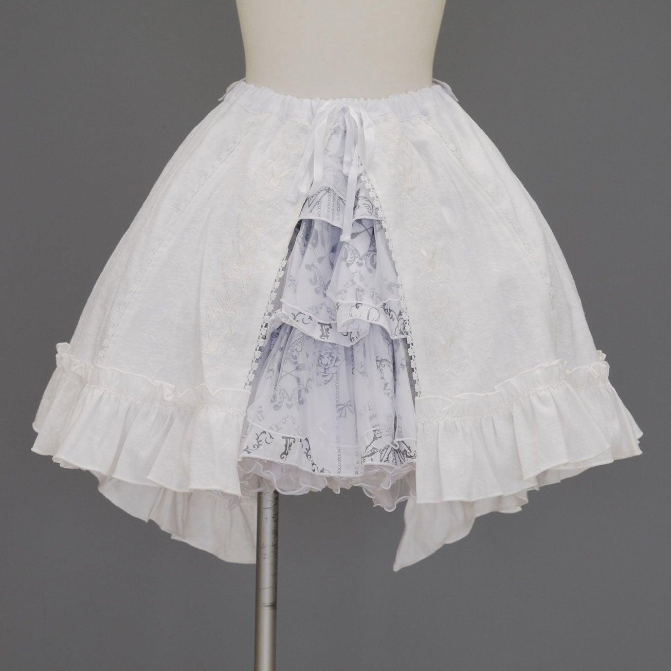 FRILL Bunny Layered Skirt by h.NAOTO