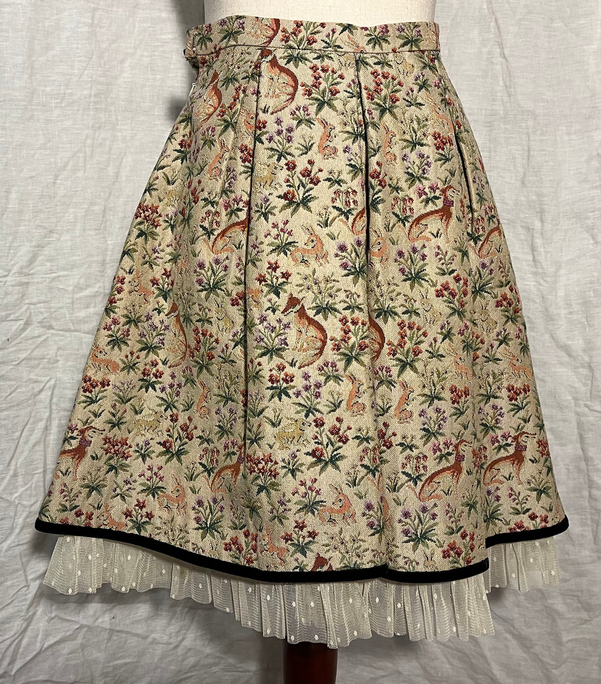ミズタニ Emily Temple cute DandeCATスカートサッ 昔のEmily Temple