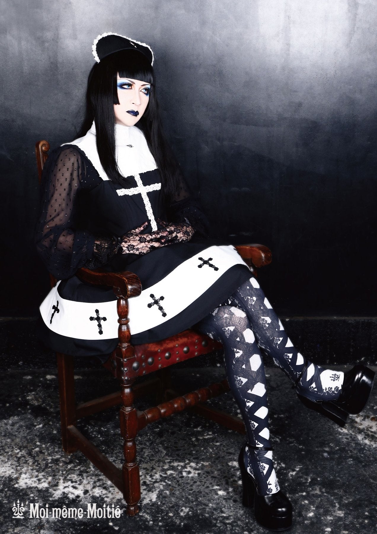 Cross Two Tier JSK by Moi-même-Moitié