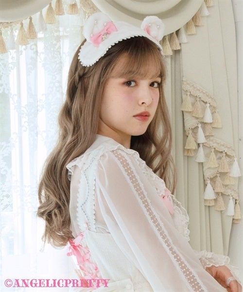 Polar bear applique JSK set (2024) by Angelic Pretty