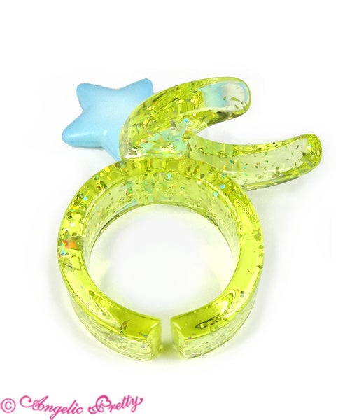 Melty Moon Ring (2019) by Angelic Pretty