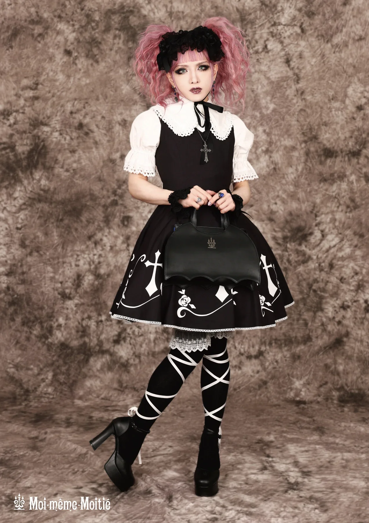 Rose Cross JSK by Moi-même-Moitié