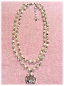 Petit Crown Pearl Necklace (2007) by Angelic Pretty