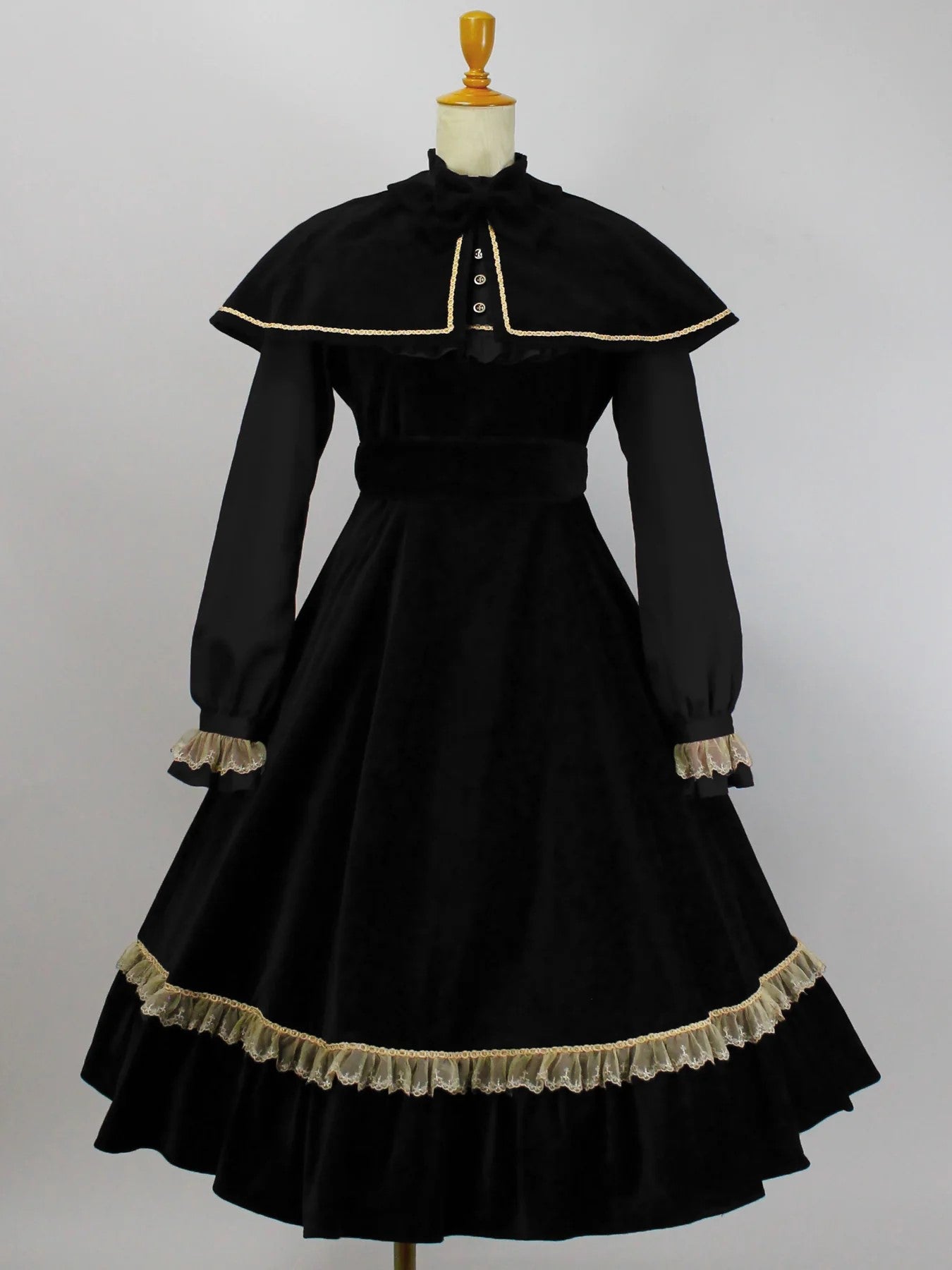 Velvet Rosen OP (2024) by Victorian Maiden