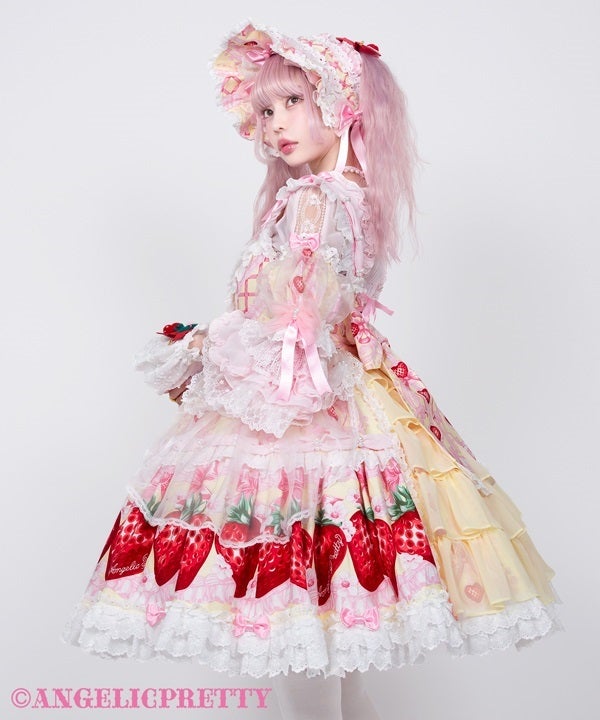 Decoration Strawberry JSK Set by Angelic Pretty
