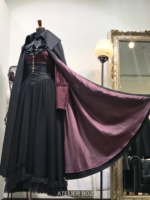 アトリエボズ コウモリ襟ロングマント 内側ボルドー リボン付き Bat Collar Long Mantle by Atelier Boz