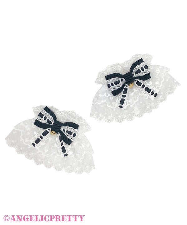 Dress-up Ladder Lace Wrist Cuffs by Angelic Pretty