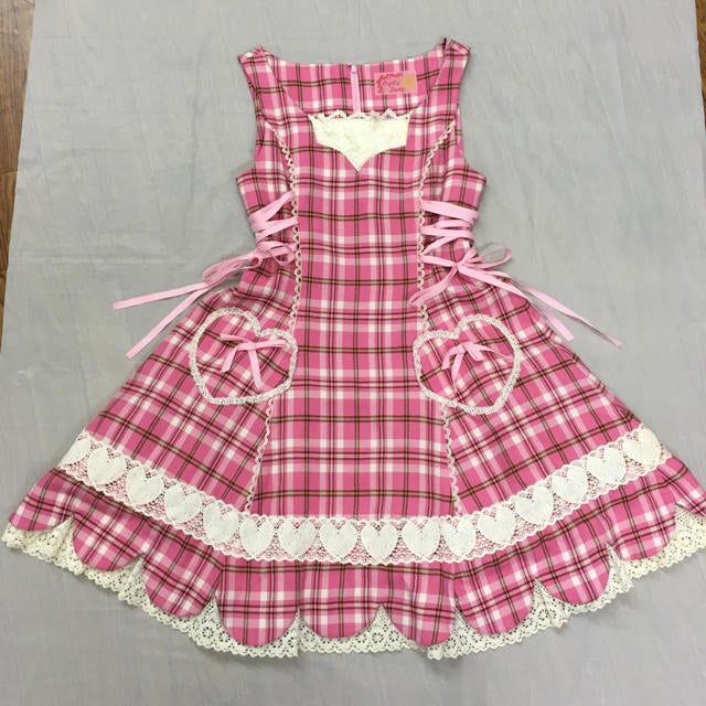 Heart Pocket Scallop JSK by Angelic Pretty