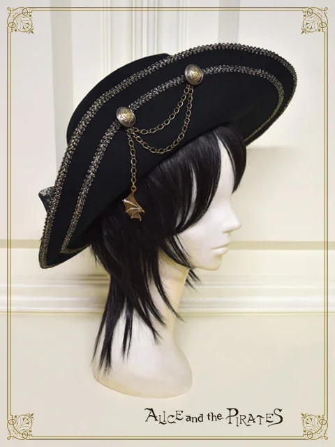 Holy Knight Hat by Alice and the Pirates