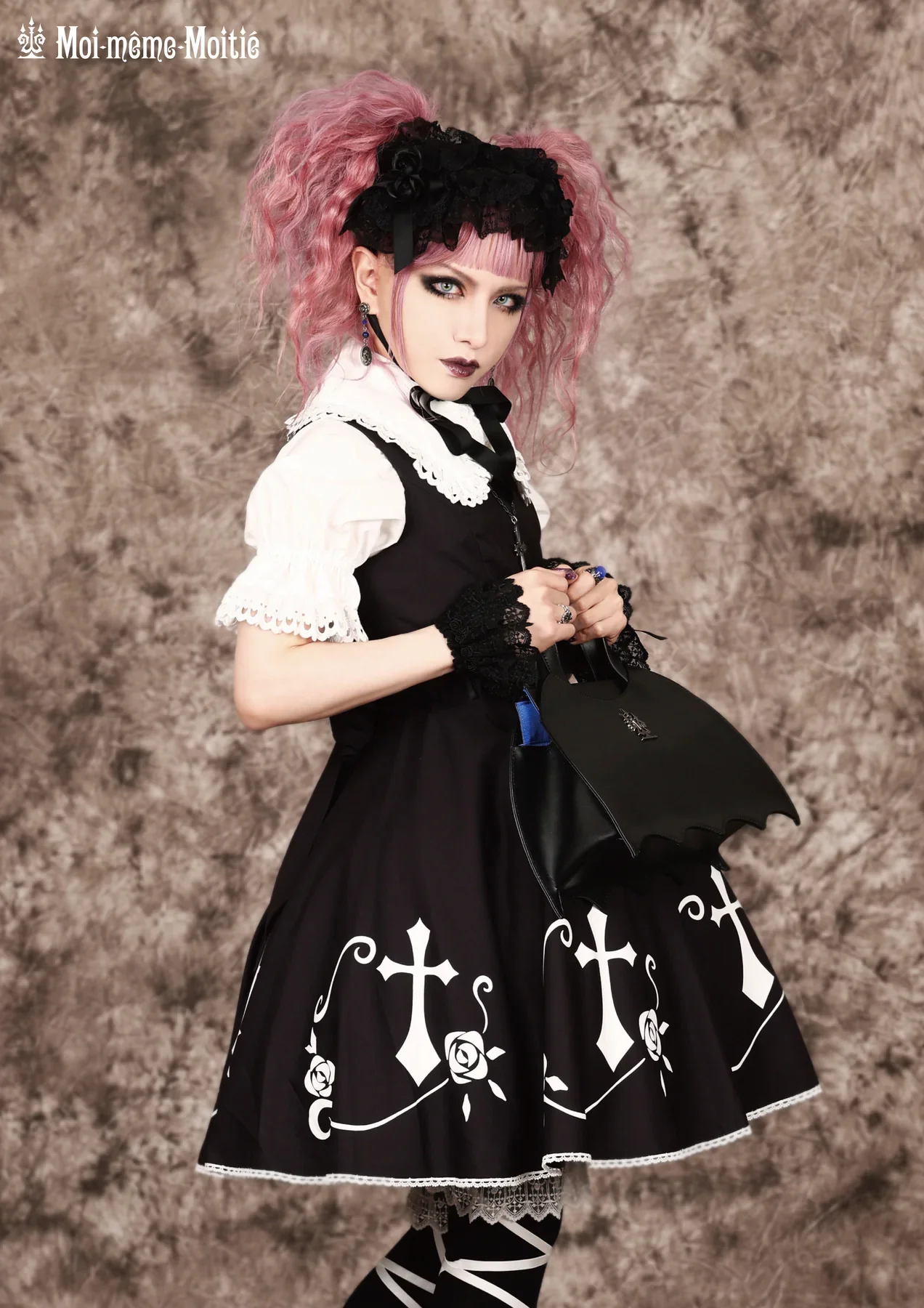 Rose Cross JSK by Moi-même-Moitié