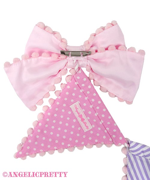 Happy Garland Brooch by Angelic Pretty