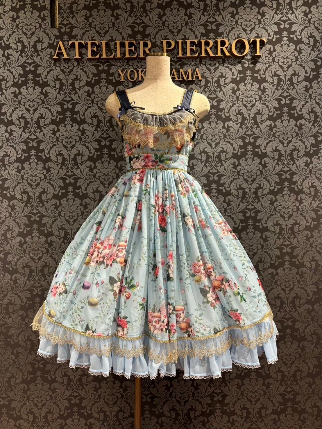 Rose Macaron JSK by Triple Fortune