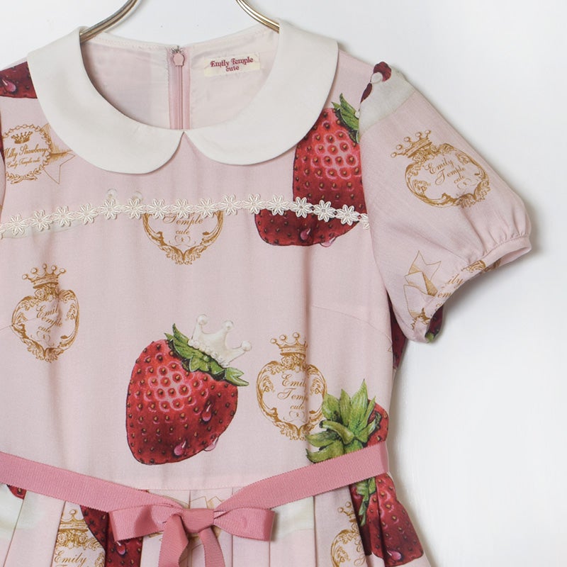 Creamy Strawberry OP by Emily Temple Cute