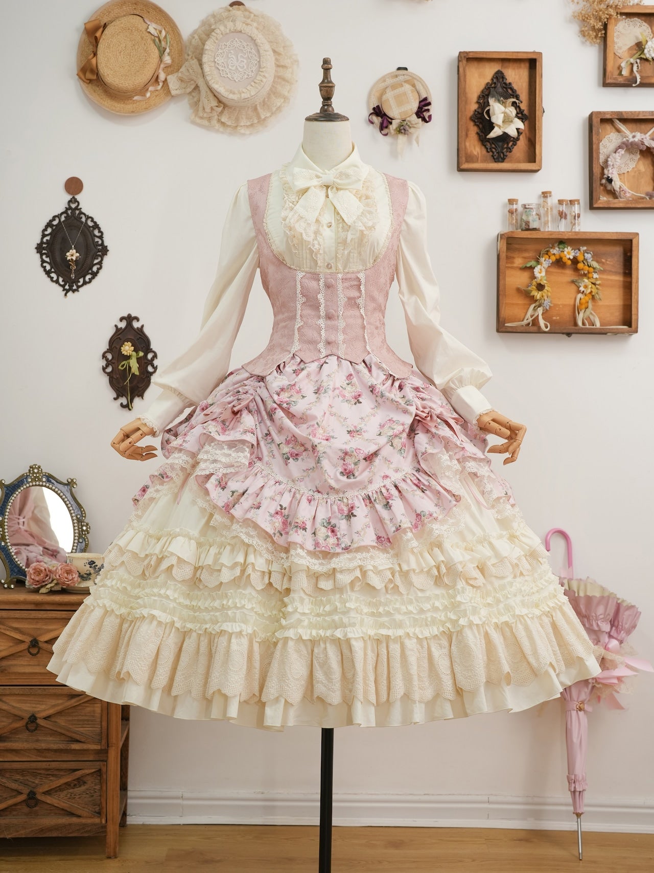 Hoshibako Works ~ Florence Bouquet Vest JSK with Cape by Chinese