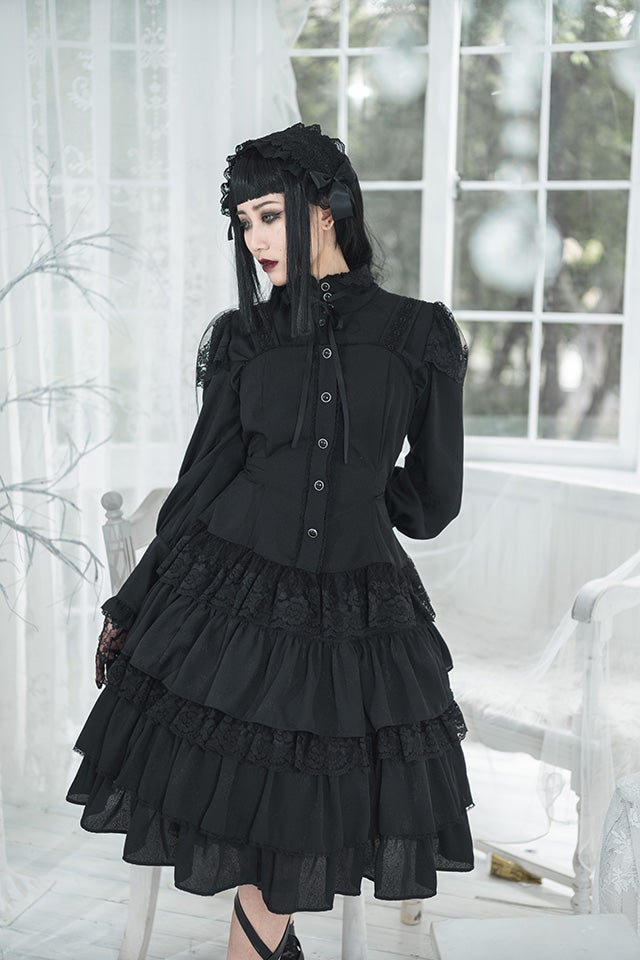 Black and White Mani Vest by Miho Matsuda