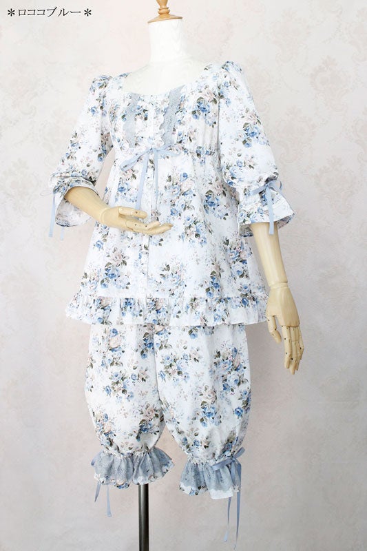 Romantic Setwear by Victorian Maiden