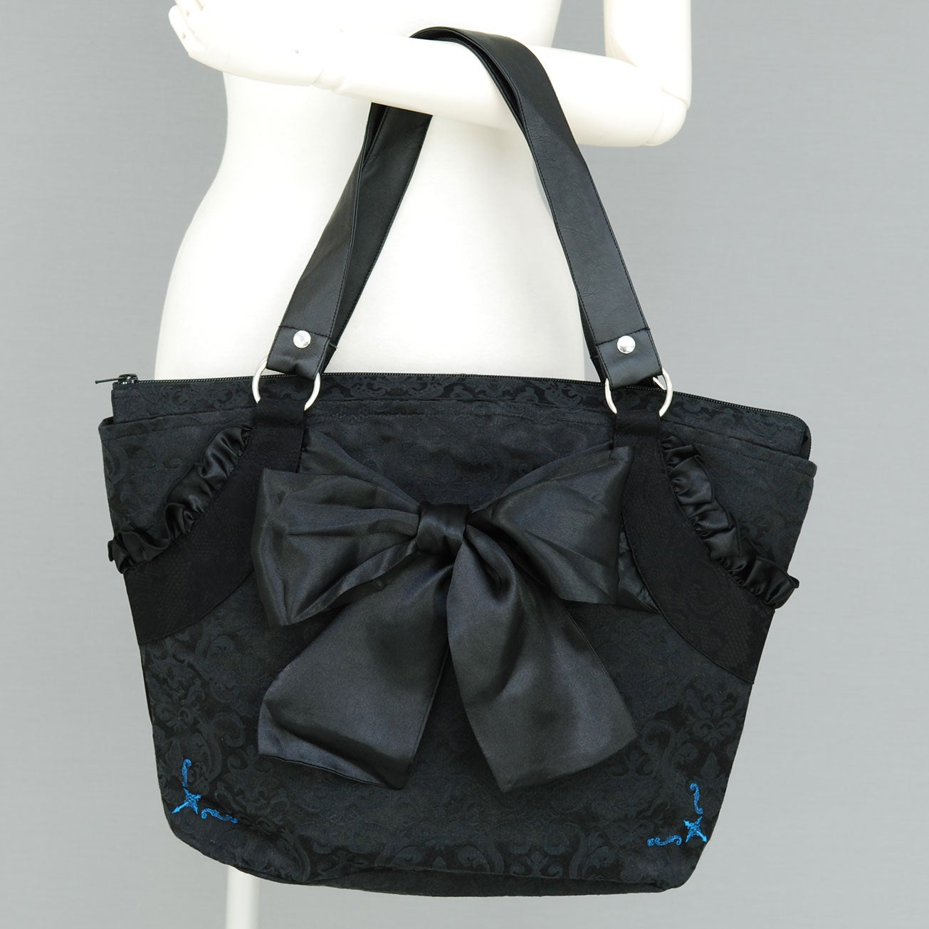 FRILL Goth Ribbon Tote Bag by h.NAOTO
