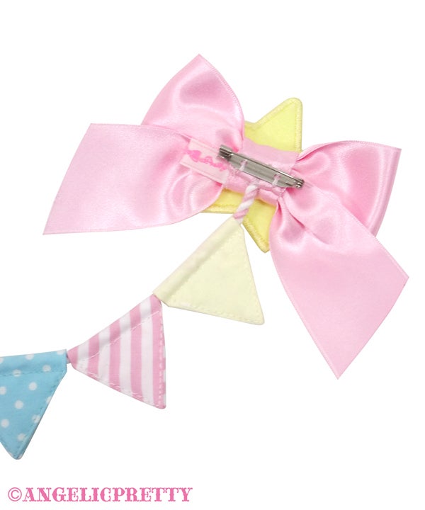 Happy Garland Mini Brooch by Angelic Pretty