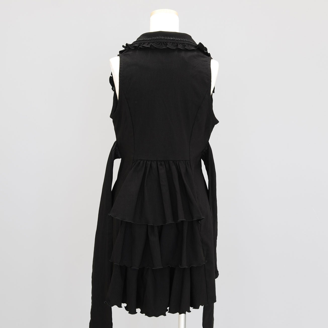 FRILL Tailored Collar Long Vest (2011) by h.NAOTO