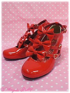 Enamel Chelsea Ribbon Shoes by Angelic Pretty