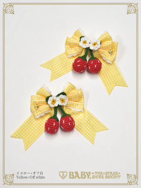 Swinging Strawberry's Happy Berry Present Gingham Ribbon Clip